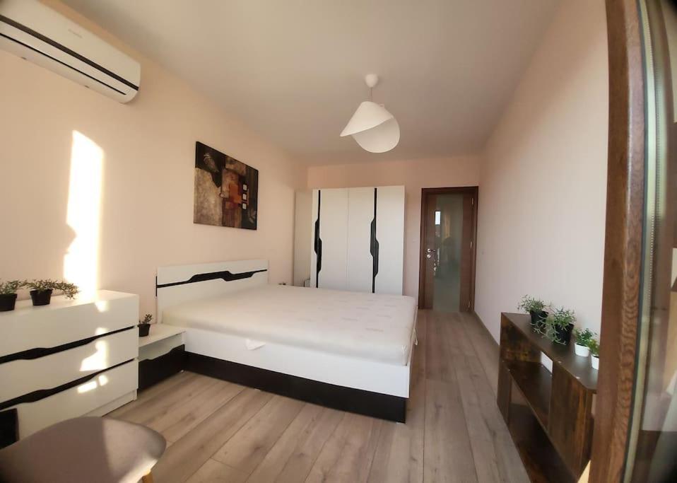 פלובדיב Stylish Apartment Near City Center מראה חיצוני תמונה
